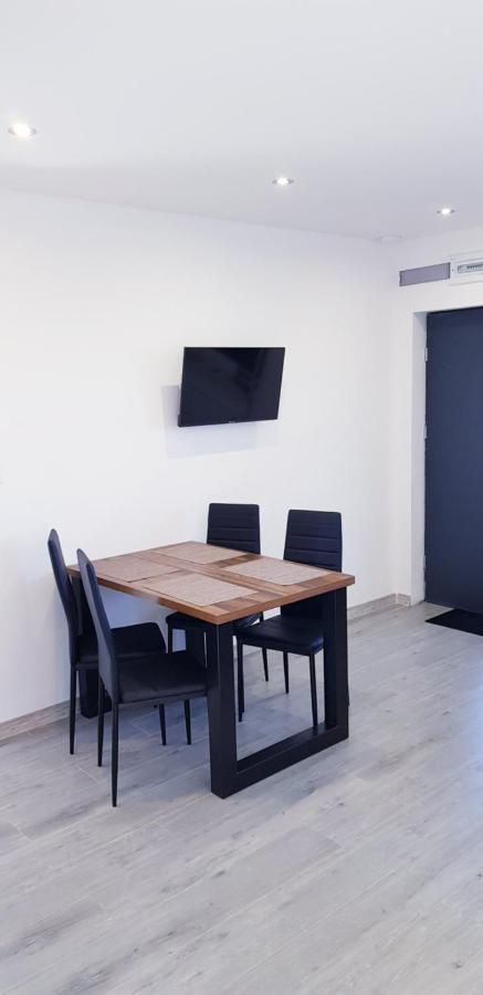 Apartamenty U Wioli I Marcina Leba Exterior photo